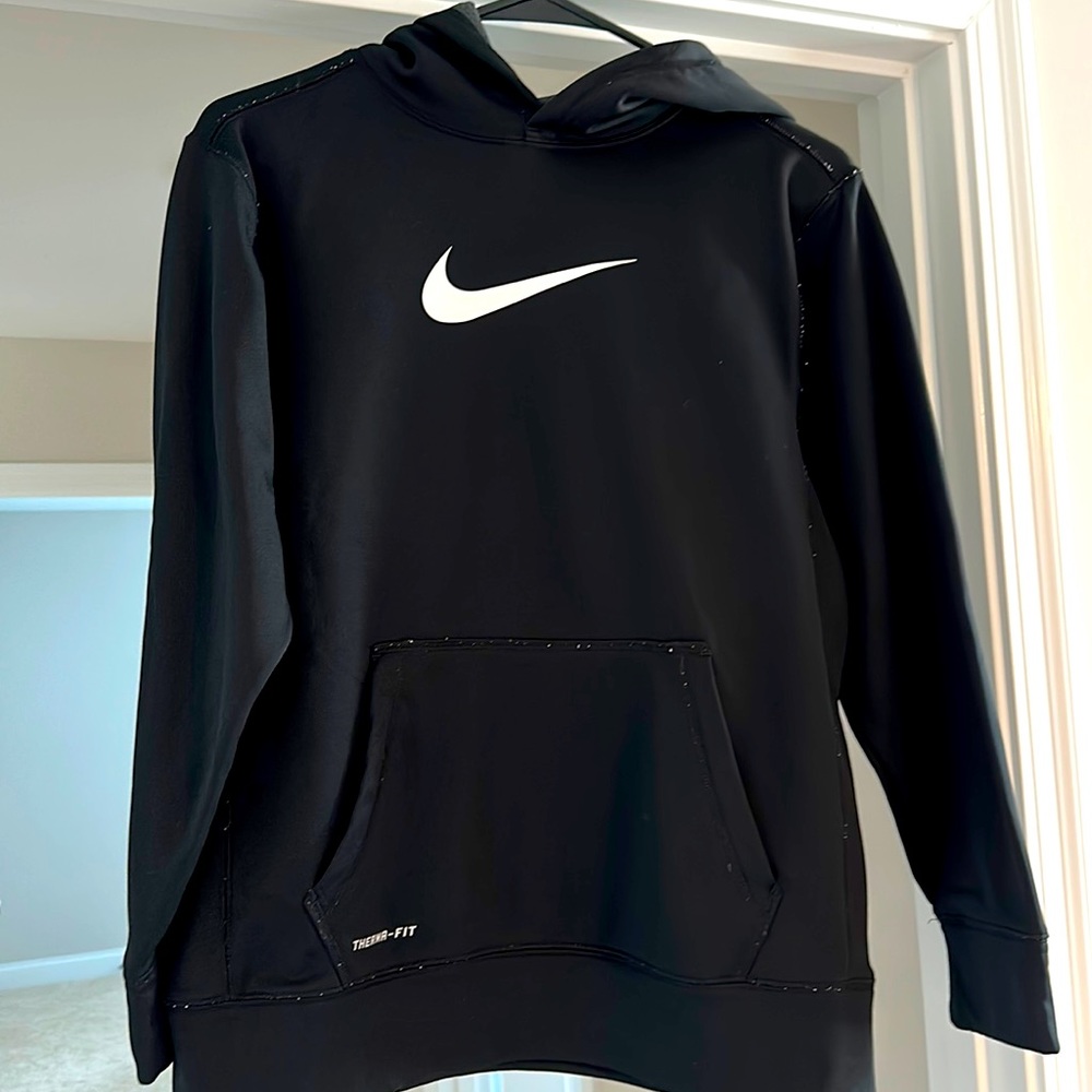 Nike Therma-Fit Hoodie - Women’s Small/Youth Large, Black, Gently used